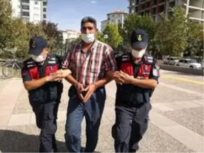 2 yaşındaki torununa ateş ettirip utanmadan sosyal medyada paylaştı: Şimdiden alışıyor koçum 2 yaşındaki torununa ateş ettirip utanmadan sosyal medyada paylaştı: Şimdiden alışıyor koçum