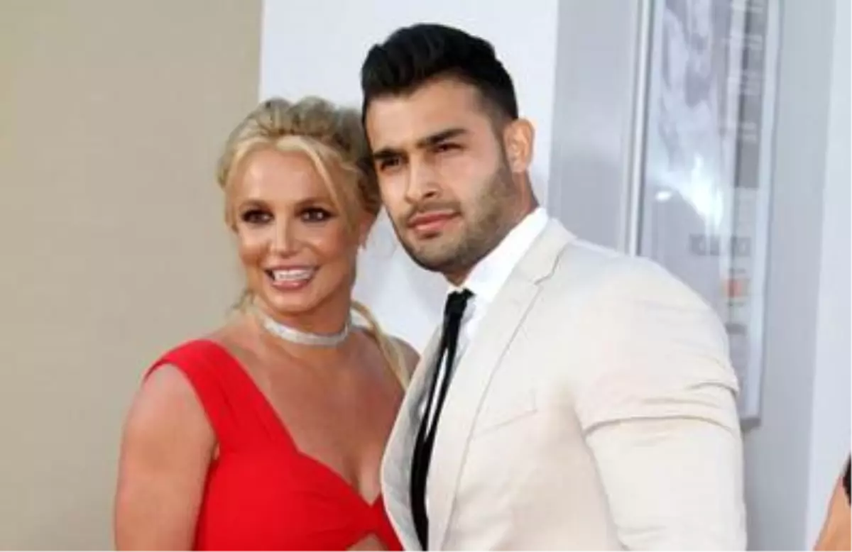 ANDREW WALLET: 'BRITNEY SPEARS KENDI KARARLARINI VEREMEZ'