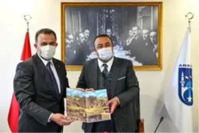 Ankara Kent Konseyi'nden Başkan Yavaş ve Belediye Meclis Grup Başkanvekillerine ziyaret Ankara Kent Konseyi'nden Başkan Yavaş ve Belediye Meclis Grup Başkanvekillerine ziyaret