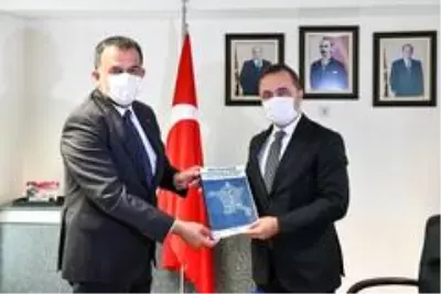 Ankara Kent Konseyi'nden Başkan Yavaş ve Belediye Meclis Grup Başkanvekillerine ziyaret Ankara Kent Konseyi'nden Başkan Yavaş ve Belediye Meclis Grup Başkanvekillerine ziyaret