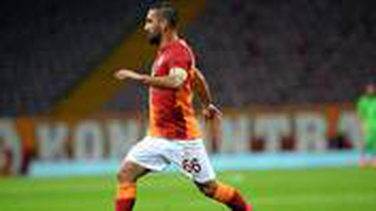Arda Turan, G.Saray'a transfer olduktan sonra 4 milyon TL'ye araba satın aldı