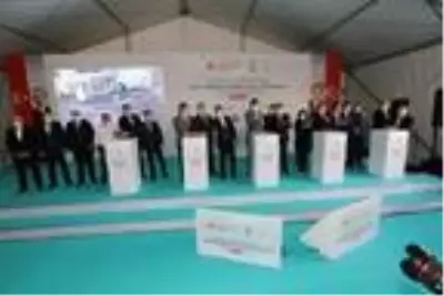 Son dakika haberi... BAKAN KURUM, GAZİOSMANPAŞA'DA 1739 KONUTUN TEMELİNİ ATTI