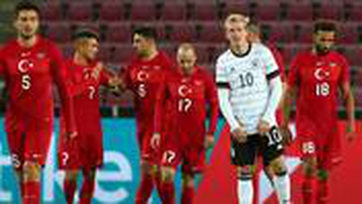 Dünya devi Bayern Münih, Fenerbahçeli Ozan Tufan'ı yakından takip etmeye başladı