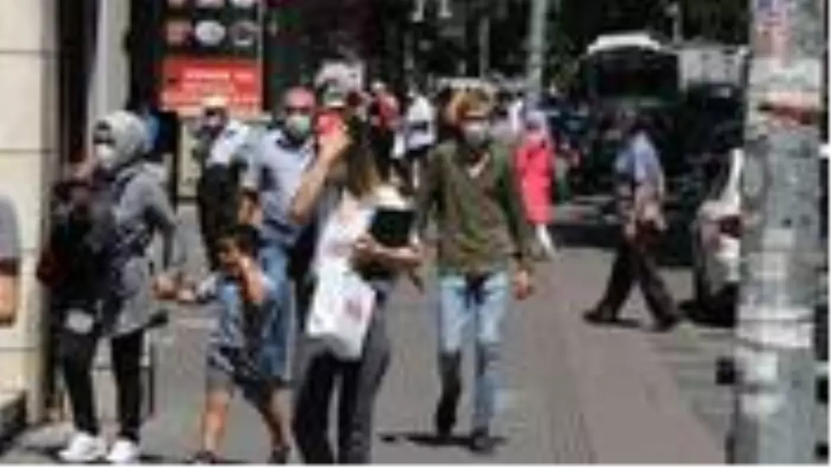 Bilim Kurulu Üyesi Tevfik Özlü, tokalaşma konusunda uyardı: Koronavirüs insan derisinde 9 saat kalıyor