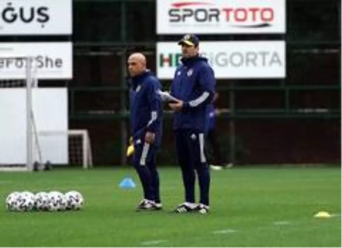Fenerbahçe, milli arada çalışmalarını sürdürdü