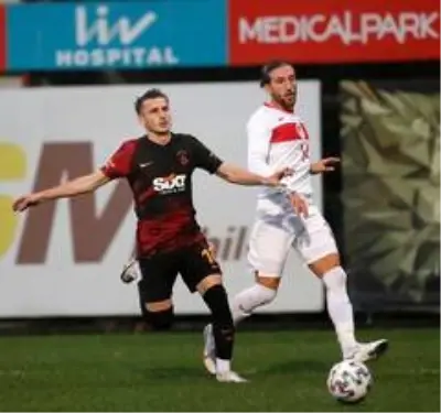 Galatasaray ile Ümit Milli Takım golsüz berabere kaldı Galatasaray ile Ümit Milli Takım golsüz berabere kaldı