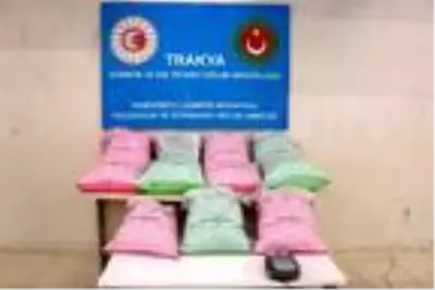 Hamzabeyli'de TIR'da 50 milyon liralık uyuşturucu hap ele geçirildi Hamzabeyli'de TIR'da 50 milyon liralık uyuşturucu hap ele geçirildi