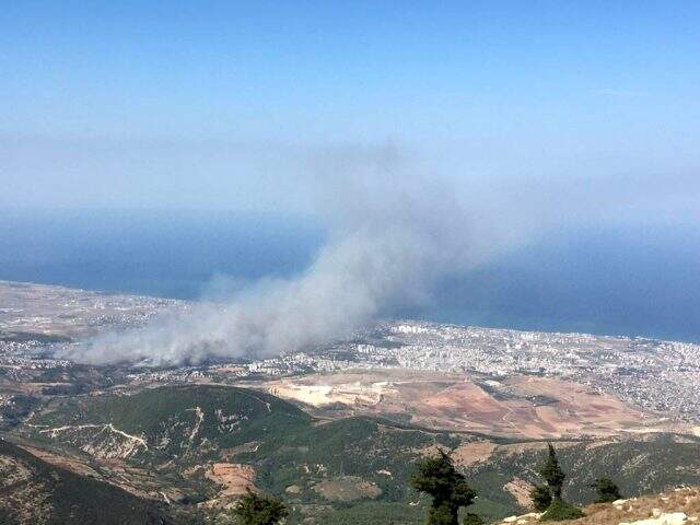 Hatay'ın Belen ilçesinde çıkan orman yangını İskenderun ve Arsuz'a yayıldı
