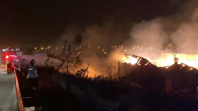 Hatay'ın Belen ilçesinde çıkan orman yangını sürüyor Hatay'ın Belen ilçesinde çıkan orman yangını sürüyor
