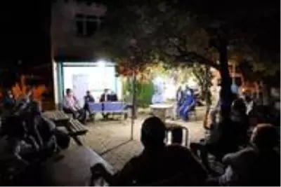 İl Müdürü Yoldaş, çiftçilerle bir araya geldi İl Müdürü Yoldaş, çiftçilerle bir araya geldi