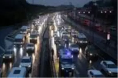 İstanbul'da trafik yoğunluğu yüzde 85' ulaştı