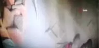Nizip: Son dakika haberi... Kameraları görünce yüzleri kapattılar ama yine de yakalandılar Nizip: Son dakika haberi... Kameraları görünce yüzleri kapattılar ama yine de yakalandılar