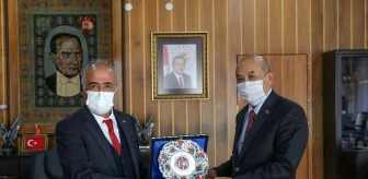 Moğolistan'ın Ankara Büyükelçisi Ravdan Erzurum'da Rektör Çomaklı'yı ziyaret etti
