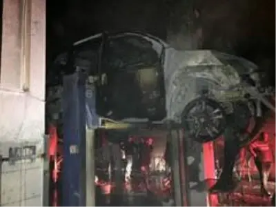 Oto sanayi sitesinde yangın