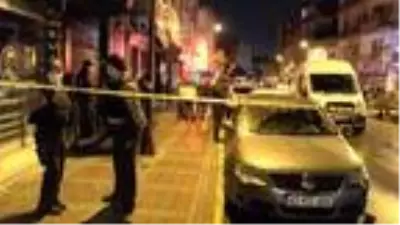 PENDİK'TE KAFEDE SİLAHLI SALDIRI: 1 ÖLÜ, 3 YARALI PENDİK'TE KAFEDE SİLAHLI SALDIRI: 1 ÖLÜ, 3 YARALI