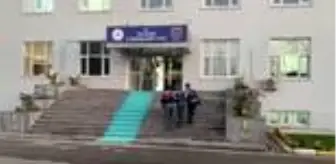 Başkale: Son dakika... Terör örgütünün sözde komutanlarından biri ikna yoluyla teslim oldu Başkale: Son dakika... Terör örgütünün sözde komutanlarından biri ikna yoluyla teslim oldu