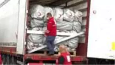 Türk Kızılay'dan Azerbaycan halkına 4 tır dolusu insani yardım