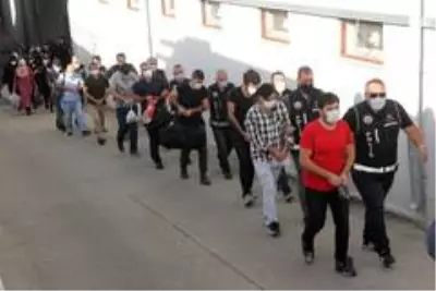 21 FETÖ zanlısından 7'si tutuklandı 21 FETÖ zanlısından 7'si tutuklandı