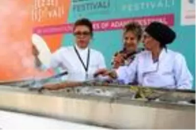 Adana Uluslararası Lezzet Festivali'nde 'Kadın şefler mangal başında' Adana Uluslararası Lezzet Festivali'nde 'Kadın şefler mangal başında'