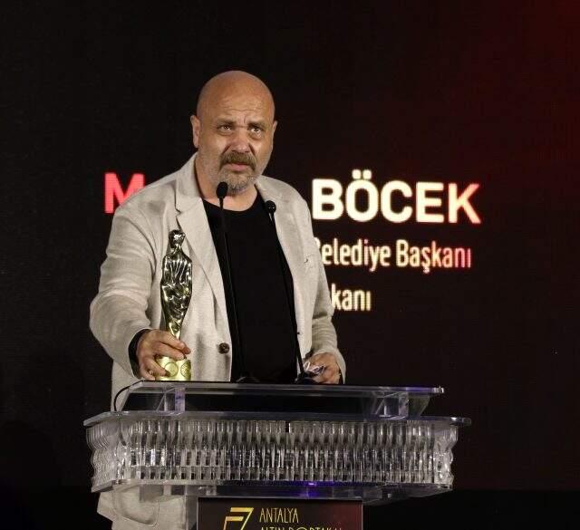 Altın Portakal'ın kazananları belli oldu! 5 ödül alan 'Hayaletler' geceye damgasını vurdu Altın Portakal'ın kazananları belli oldu! 5 ödül alan 'Hayaletler' geceye damgasını vurdu