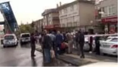 Ankara'da belediye otobüsü üst geçide çarptı: 1 ağır 12 yaralı Ankara'da belediye otobüsü üst geçide çarptı: 1 ağır 12 yaralı