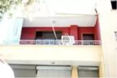 Arkadaşını sosyal medyadaki canlı yayında kendisine küfrettiği için uyurken öldürmüş Arkadaşını sosyal medyadaki canlı yayında kendisine küfrettiği için uyurken öldürmüş