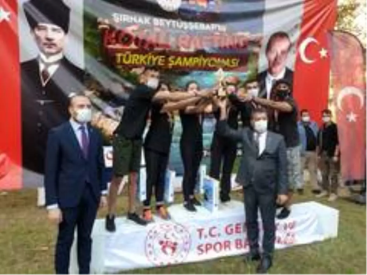 Çukurca Zap rafting takımı Türkiye 2'ncisi