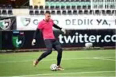 Denizlispor'da Pantilimon güven verdi Denizlispor'da Pantilimon güven verdi
