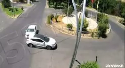 Son dakika haberleri! Diyarbakır'da trafik kazaları ...