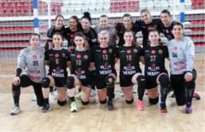 Kadınlar Hentbol Süper Ligi: Sivas Belediyespor: 22 - Kastamonu Belediyesi: 38 Kadınlar Hentbol Süper Ligi: Sivas Belediyespor: 22 - Kastamonu Belediyesi: 38