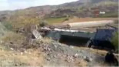 Son dakika haber... Kalecik'te yük trenleri çarpıştı: 2 makinist hayatını kaybetti Son dakika haber... Kalecik'te yük trenleri çarpıştı: 2 makinist hayatını kaybetti