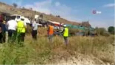 Son dakika haber... Kalecik'te yük trenleri çarpıştı: 2 makinist hayatını kaybetti Son dakika haber... Kalecik'te yük trenleri çarpıştı: 2 makinist hayatını kaybetti