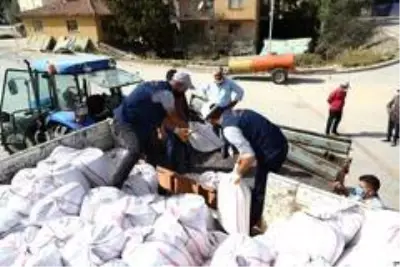Keçiören Belediyesinden çiftçilere tohum desteği Keçiören Belediyesinden çiftçilere tohum desteği