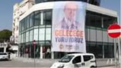 KKTC halkı 11 adaylı yarışta cumhurbaşkanını seçecek KKTC halkı 11 adaylı yarışta cumhurbaşkanını seçecek