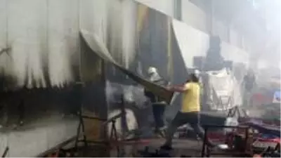 Çocukların pazarda çıkarttığı yangın korkuttu