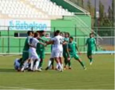 TFF 2. Lig: Sivas Belediyespor: 0 Serik Belediyespor: 0