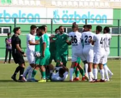 TFF 2. Lig: Sivas Belediyespor: 0 Serik Belediyespor: 0
