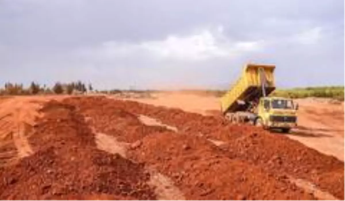 Antalya Orman Çiftliği'nde ekim mesaisi