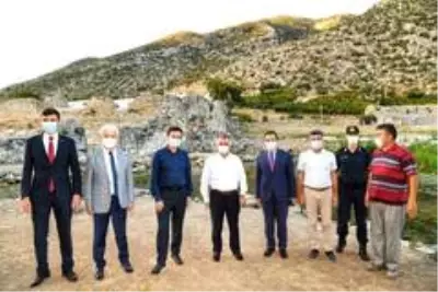 Antalya Valisi Ersin Yazıcı : Allah'a şükür Antalya'daki hasta sayısı düşüşe geçti