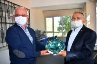 Keykubadiye Sarayı'ndaki kazı çalışmalarının 12 aya çıkarılması planlanıyor Keykubadiye Sarayı'ndaki kazı çalışmalarının 12 aya çıkarılması planlanıyor