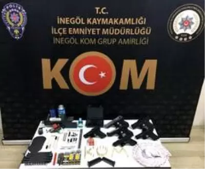 Son dakika haberleri! Bursa'da uyuşturucu ve silah operasyonu Son dakika haberleri! Bursa'da uyuşturucu ve silah operasyonu