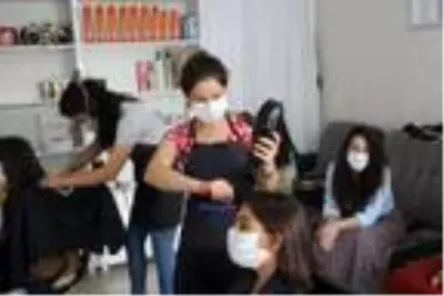'Dünya Kız Çocukları Günü'nde özel çocuklara ücretsiz kuaför hizmeti 'Dünya Kız Çocukları Günü'nde özel çocuklara ücretsiz kuaför hizmeti