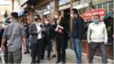 Kars'ta vatandaştan Vali Öksüz'e hizmet teşekkürü: Kurban olayım sana Kars'ta vatandaştan Vali Öksüz'e hizmet teşekkürü: Kurban olayım sana