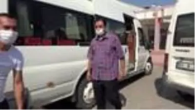 Libya'da kurtarılan Türk davul zurnayla karşılandı Libya'da kurtarılan Türk davul zurnayla karşılandı