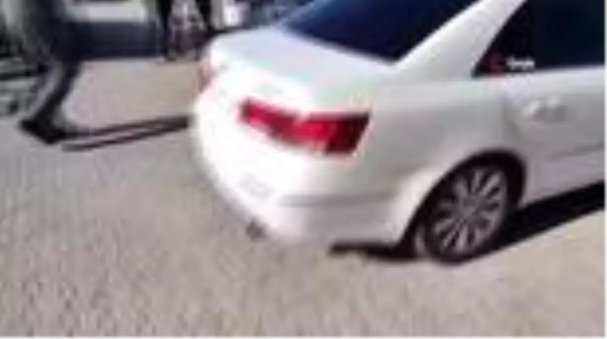 Son dakika! Van'da uyuşturucu ile yakalanan İran uyruklu şahıs gözaltına alındı