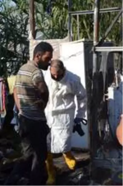 6 aylık Suriyeli bebek, ailesi serada çalışırken evde çıkan yangında hayatını kaybetti 6 aylık Suriyeli bebek, ailesi serada çalışırken evde çıkan yangında hayatını kaybetti