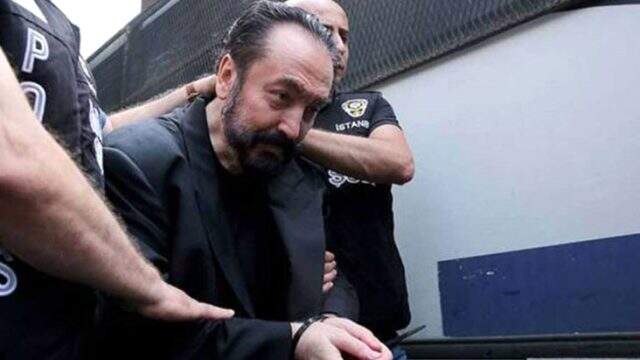 Adnan Oktar, 'Cinsel ilişkiye giremiyor' iddialarına cevap verdi: Yalan söylüyorlar, cinsel gücüm çok yerinde
