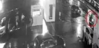 Ataköy: Bakırköy'de araç kiralama şirketi sahibine otoparkta silahlı saldırı anı kamerada Ataköy: Bakırköy'de araç kiralama şirketi sahibine otoparkta silahlı saldırı anı kamerada