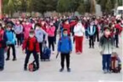 Eskişehir'de yüz yüze eğitimin ikinci aşaması başladı Eskişehir'de yüz yüze eğitimin ikinci aşaması başladı