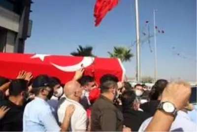 Hayatını kaybeden belediye başkanı görev yaptığı binaya son kez getirildi Hayatını kaybeden belediye başkanı görev yaptığı binaya son kez getirildi